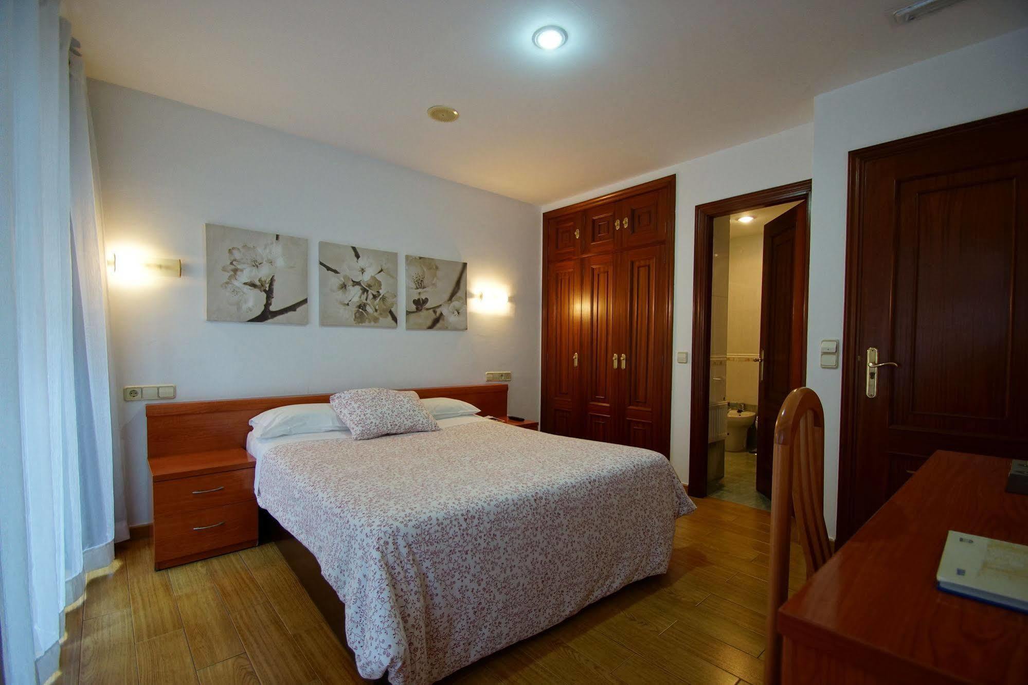 Hostal Carbonara A Coruña Eksteriør billede